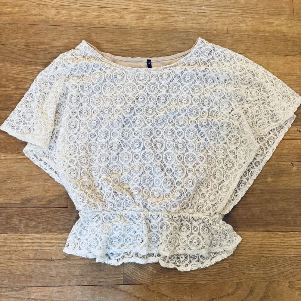 Love Culture cream angel cap sleeve crocheted blouse shirt top size large L
b60